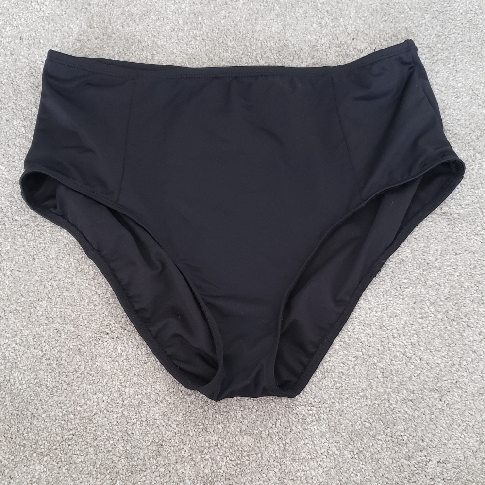 Black bikini bottoms